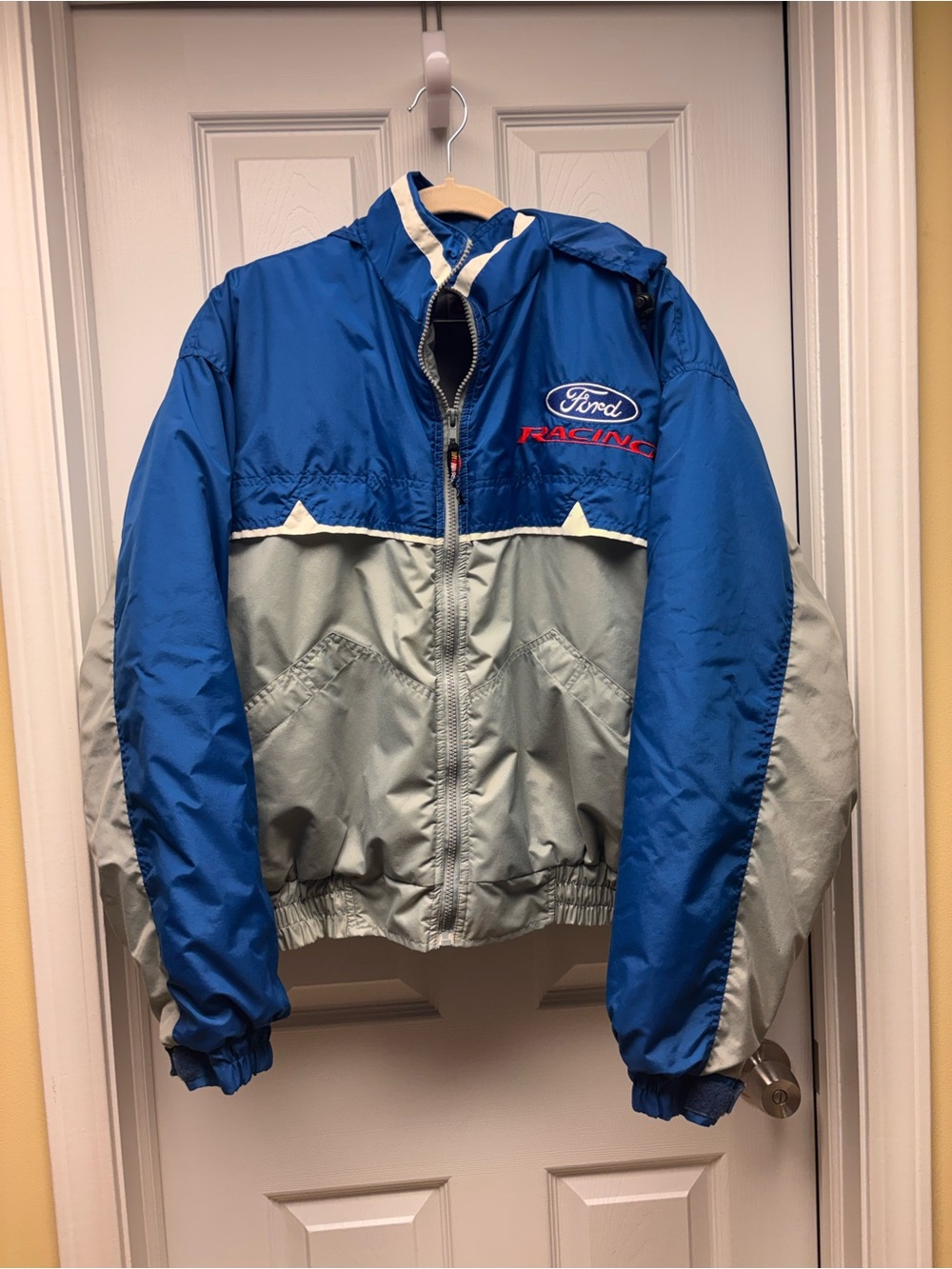 Vintage Ford Racing Competitors View Men’s Puffer Jacket – Size Medium